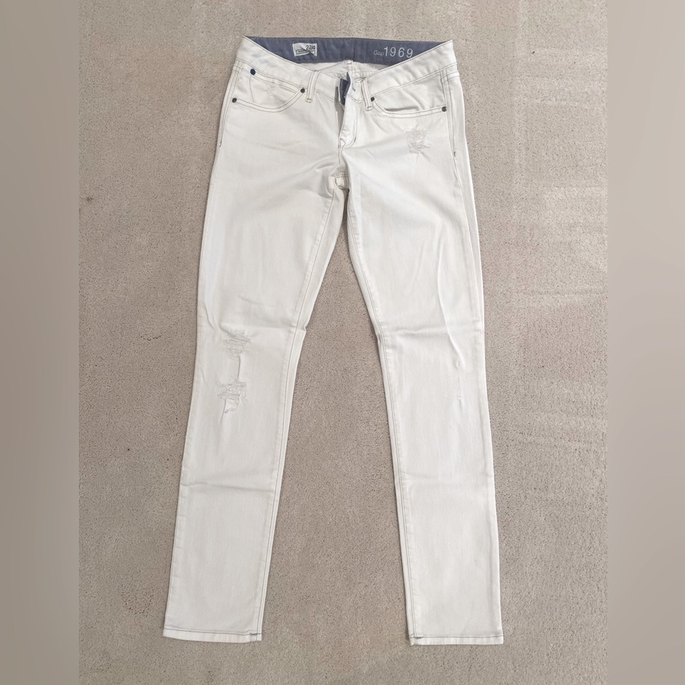 Gap 1969 white ripped jeans